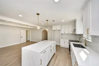 8114 Pella Drive, Houston, TX 77036 - Photo 15