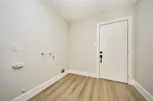 8114 Pella Dr, Houston, TX 77036 - Photo 19