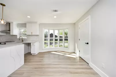 8114 Pella Drive, Houston, TX 77036 - Photo 9