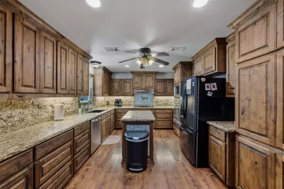 7781 County Road 227, Bedias, TX 77831 - Photo 15