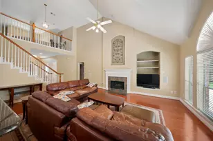 49 N Greenvine Cir, The Woodlands, TX 77382 - Photo 9