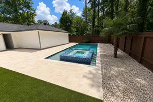 29 N Wavy Oak Cir, The Woodlands, TX 77381 - Photo 13