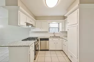 2302 E Clare St, Deer Park, TX 77536 - Photo 11