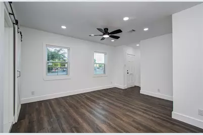 7530 Park Place Boulevard, Houston, TX 77087 - Photo 13