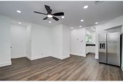 7530 Park Place Boulevard, Houston, TX 77087 - Photo 11