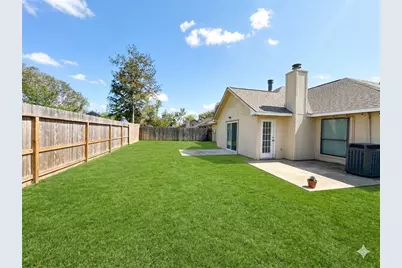 15731 Castorglen Drive, Houston, TX 77598 - Photo 17