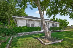 3317 Cavalcade St, Houston, TX 77026 - Photo 3