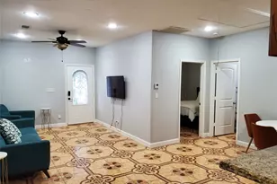 15 Stiles St, Houston, TX 77011 - Photo 3
