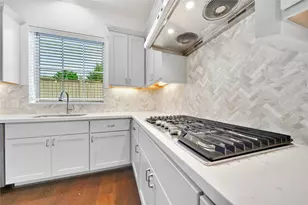 1920 Carrollton Mill Dr, Houston, TX 77380 - Photo 11