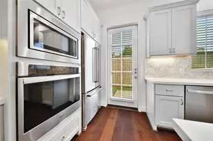 1920 Carrollton Mill Dr, Houston, TX 77380 - Photo 9