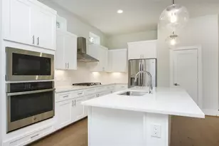 836 Fisher St, Houston, TX 77018 - Photo 7