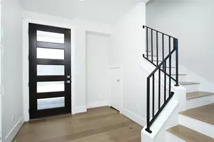 836 Fisher St, Houston, TX 77018 - Photo 3