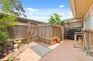 5800 Lumberdale Rd, Houston, TX 77092 - Photo 3