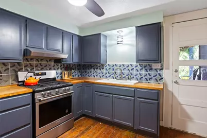 2118 Avenue K, Galveston, TX 77550 - Photo 37