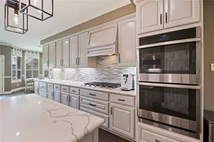 4618 N Pine Brook Way, Houston, TX 77059 - Photo 7