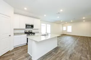3027 Holland Lakes Dr, Fulshear, TX 77441 - Photo 11