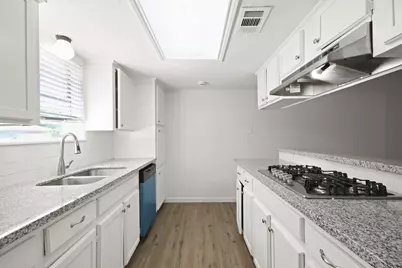 24607 Green Moss Drive, Houston, TX 77336 - Photo 9