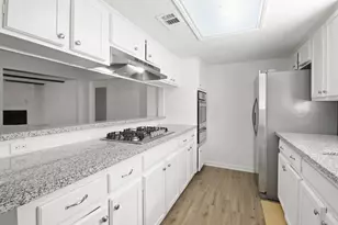 24607 Green Moss Dr, Houston, TX 77336 - Photo 11