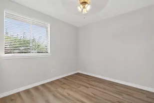 15830 Alger Dr, Missouri City, TX 77489 - Photo 13