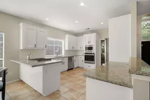 2042 Lodge Crest Ct, League City, TX 77573 - Photo 11