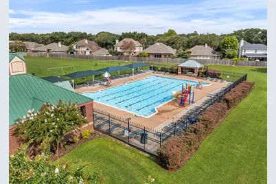 2042 Lodge Crest Court, League City, TX 77573 - Photo 39