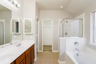 26019 Chapman Falls Dr, Richmond, TX 77406 - Photo 11
