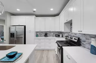 4019 Ave S, Galveston, TX 77550 - Photo 9