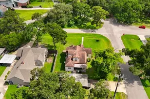 603 W 30th St, Houston, TX 77018 - Photo 5