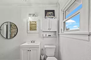 5411 Ave R 1/2, Galveston, TX 77551 - Photo 9