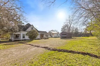 304 W Wheat Street, Woodville, TX 75979 - Photo 1