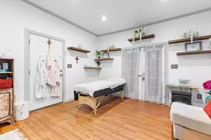 304 W Wheat St, Woodville, TX 75979 - Photo 21