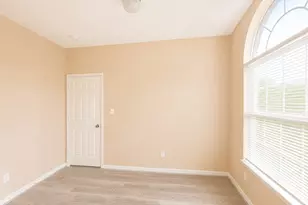 9104 N Green River Dr, Houston, TX 77078 - Photo 33