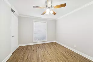 201 Emerson St, Houston, TX 77006 - Photo 7