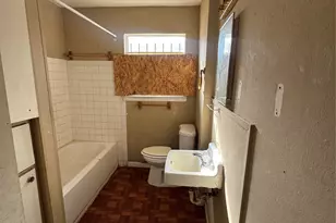 7625 Pointer St, Houston, TX 77016 - Photo 9
