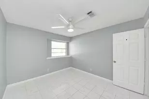 6031 Dellfern Dr, Houston, TX 77035 - Photo 31