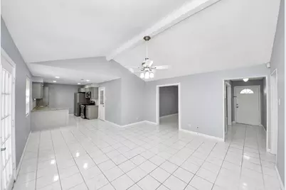 6031 Dellfern Drive, Houston, TX 77035 - Photo 15