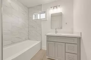 7529 Westover St, Houston, TX 77087 - Photo 9