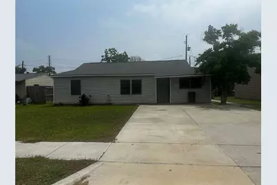 811 W 11th Street, Freeport, TX 77541 - Photo 1