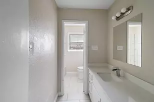 10226 Old Orchard Rd, La Porte, TX 77571 - Photo 9