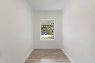 2616 Elm Ave, Bay City, TX 77414 - Photo 17