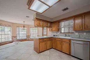 18307 Champion Forest Dr, Spring, TX 77379 - Photo 9