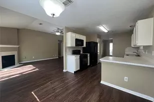28811 Stapleford St, Spring, TX 77386 - Photo 3