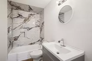 4322 Friar Point Rd, Houston, TX 77047 - Photo 7