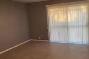 10902 Segrest Dr, Houston, TX 77047 - Photo 3