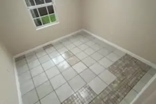 5211 Northridge Dr, Houston, TX 77033 - Photo 5
