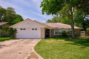1426 Mahlmann St, Rosenberg, TX 77471 - Photo 1