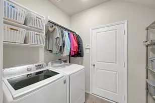 2811 Wilde Redbud Ln, Conroe, TX 77385 - Photo 17