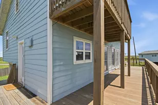 12632 John Reynolds Rd, Galveston, TX 77554 - Photo 19