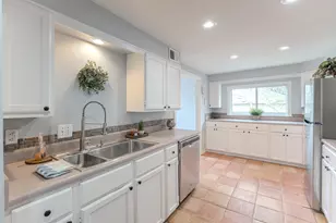 2309 Romayor Ct, Pearland, TX 77581 - Photo 9