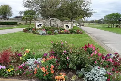 22819 Pittman Drive, Angleton, TX 77515 - Photo 13